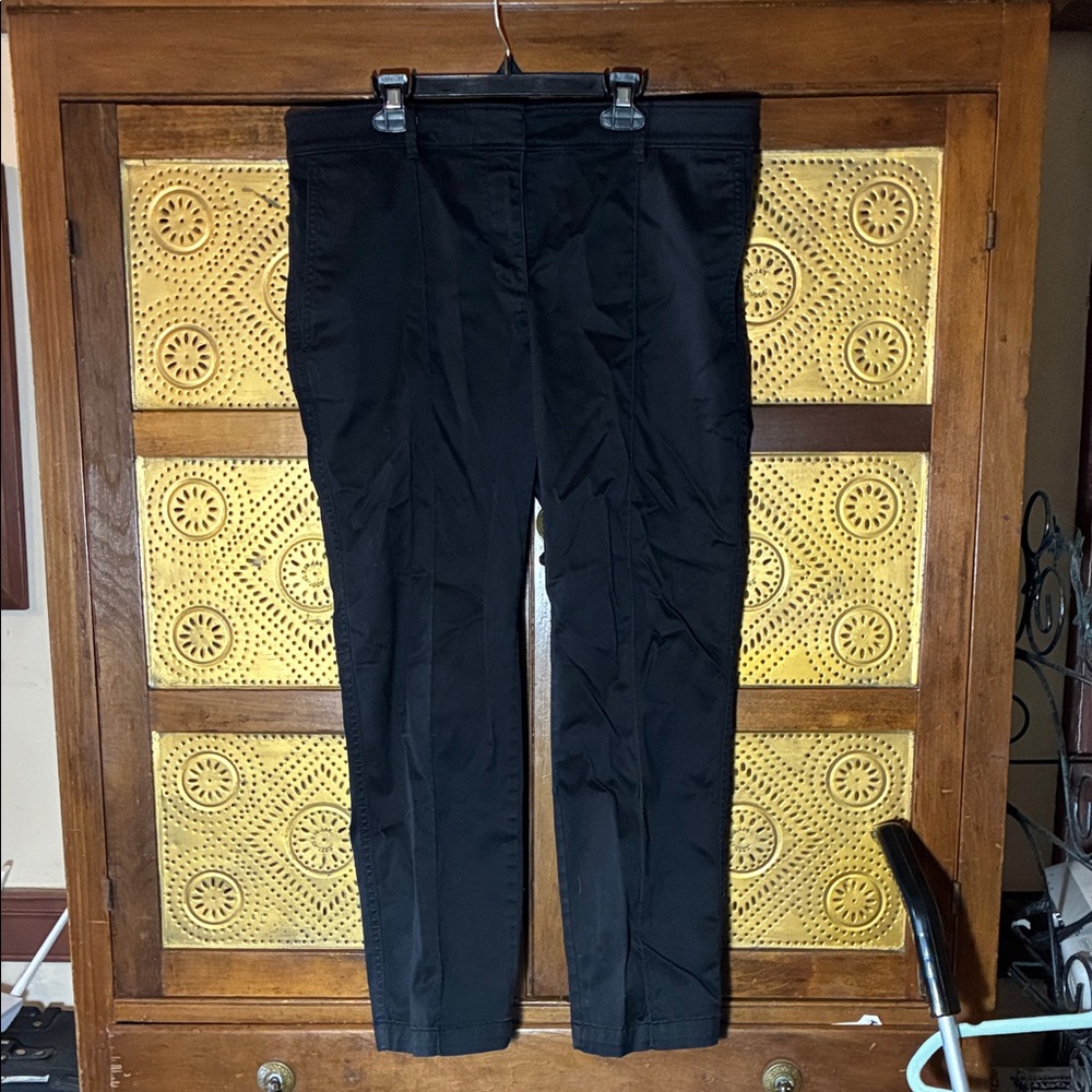 Ann Taylor Women's Black Straight Leg Pants